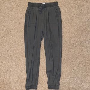 Hollister joggers